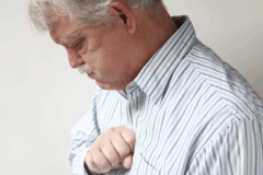 명절은 가족과 함께하는 따뜻한 자리지만, 동시에 소화불량의 빈도가 높아지는 시기다. 평소보다 기름지고 무거운 음식을 많이 접하게 되고, 오랜만에 만난 사람들과 이야기 나누며 평소보다 과식하기 쉽다. 이로 인해 응급실을 찾는 환자도 늘어나고, 약국에서 소화제를 찾는 이들이 눈에 띄게 많아진다.