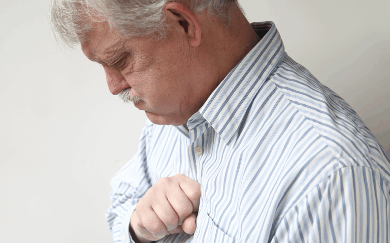 명절은 가족과 함께하는 따뜻한 자리지만, 동시에 소화불량의 빈도가 높아지는 시기다. 평소보다 기름지고 무거운 음식을 많이 접하게 되고, 오랜만에 만난 사람들과 이야기 나누며 평소보다 과식하기 쉽다. 이로 인해 응급실을 찾는 환자도 늘어나고, 약국에서 소화제를 찾는 이들이 눈에 띄게 많아진다.